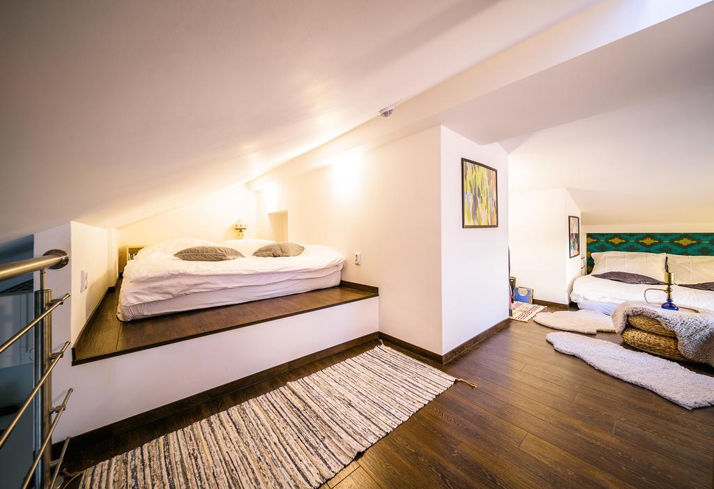 Rooftop Triplex Apartment In Centre Hradec Králové Exterior foto